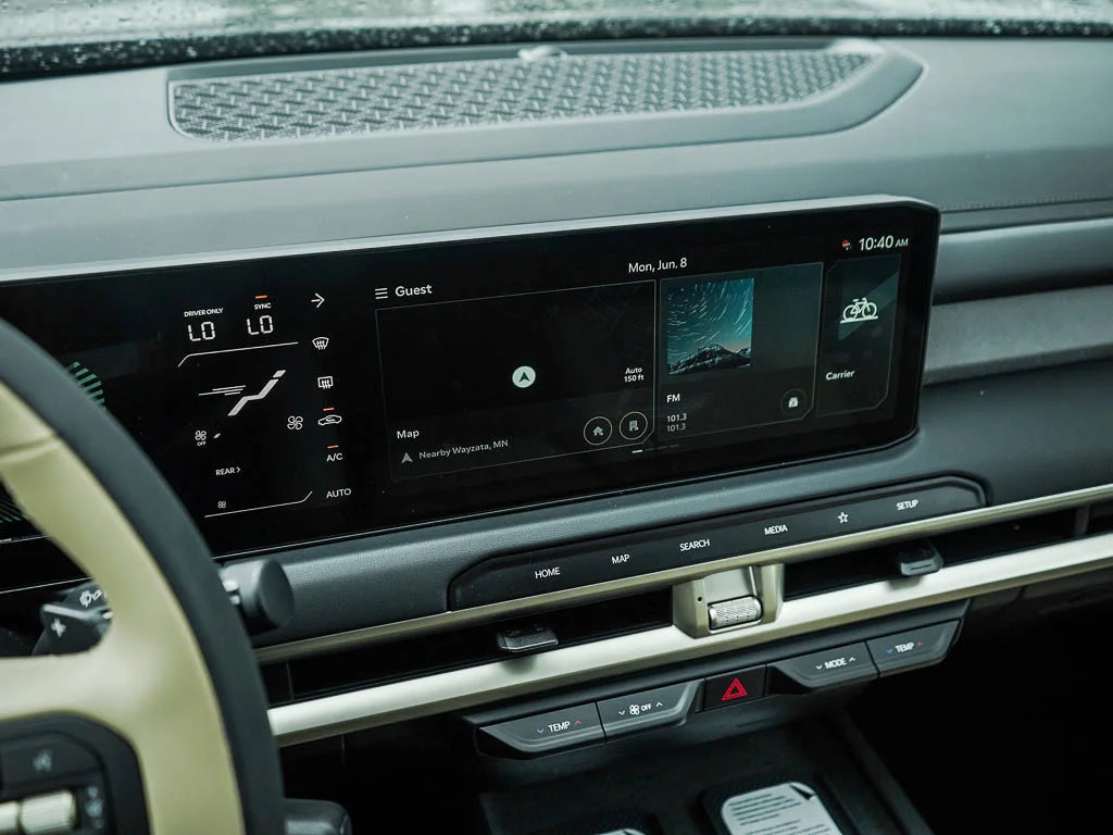New 2027 Ivory Silver Kia EX AWD image 25