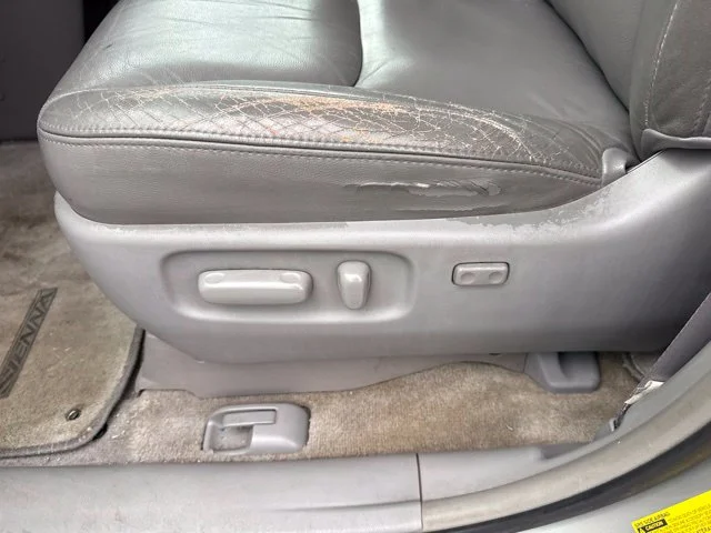 Used 2008 Silver Shadow Pearl Toyota XLE image 14