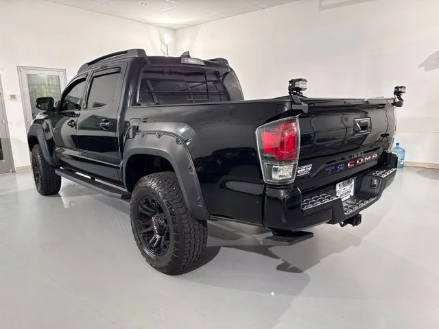 Used 2022 Black Toyota SR5 image 5