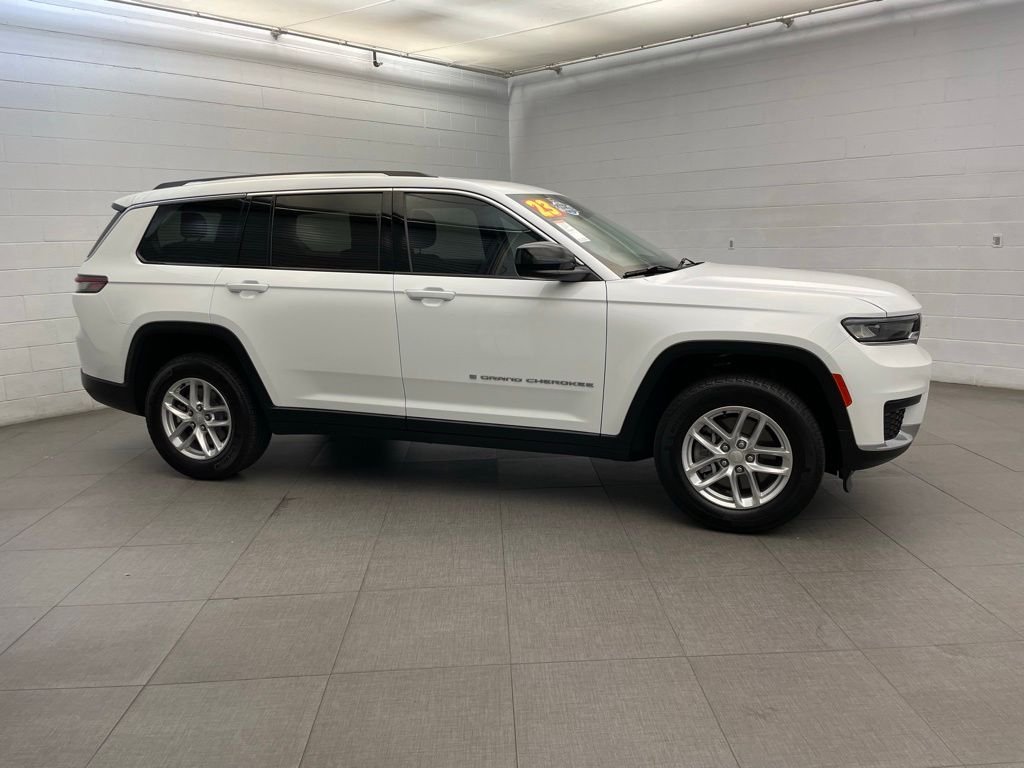 Certified Used 2023 White Jeep Laredo image 4