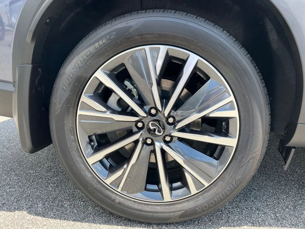 New 2027 MOONBOW BLUE INFINITI Luxe FWD image 21