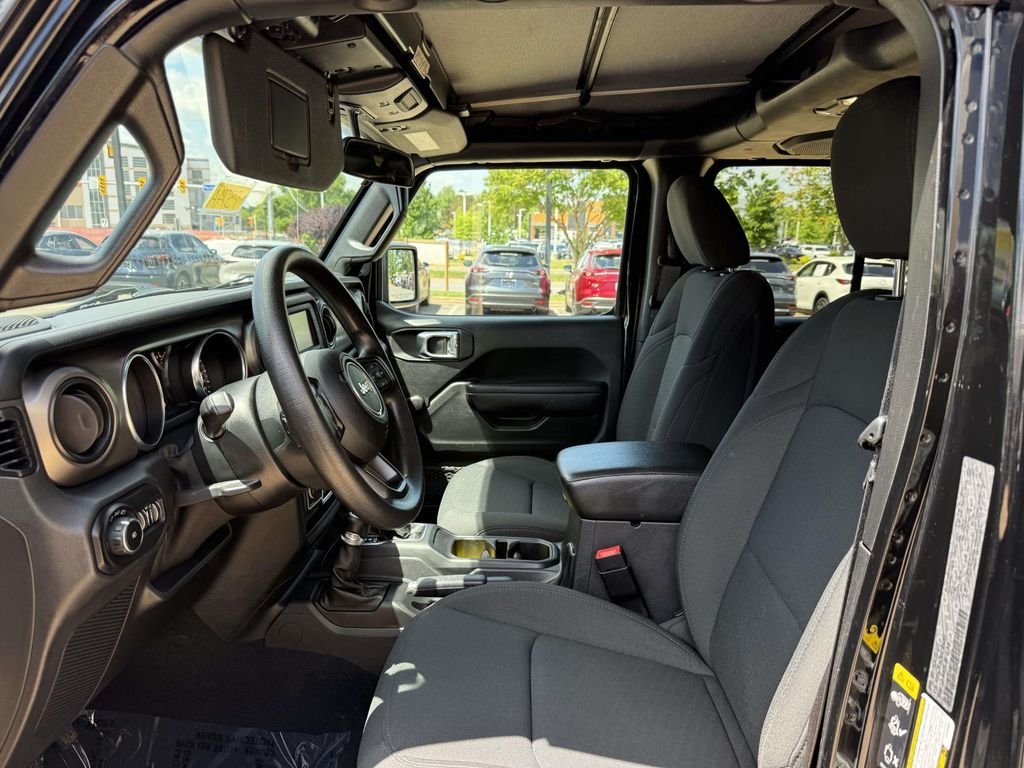 Used 2020 Black Jeep Unlimited Sport image 14