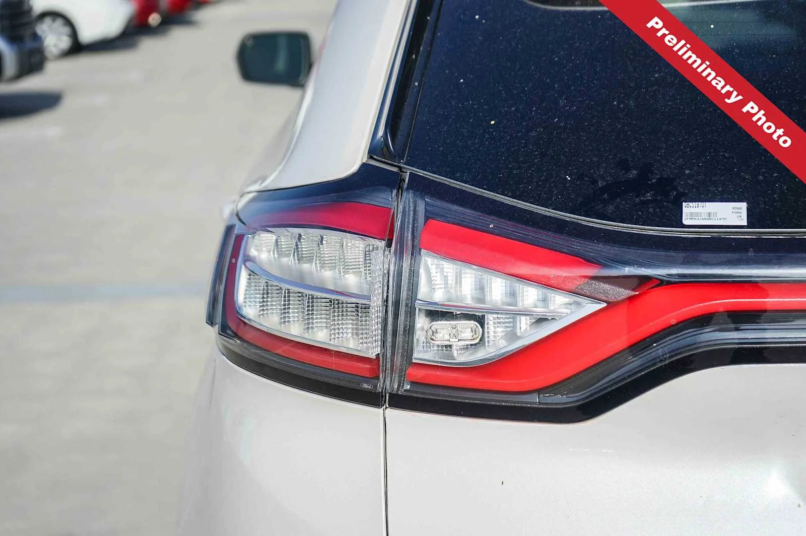 Used 2016 White Platinum Metallic Tri-Coat Ford SEL image 9