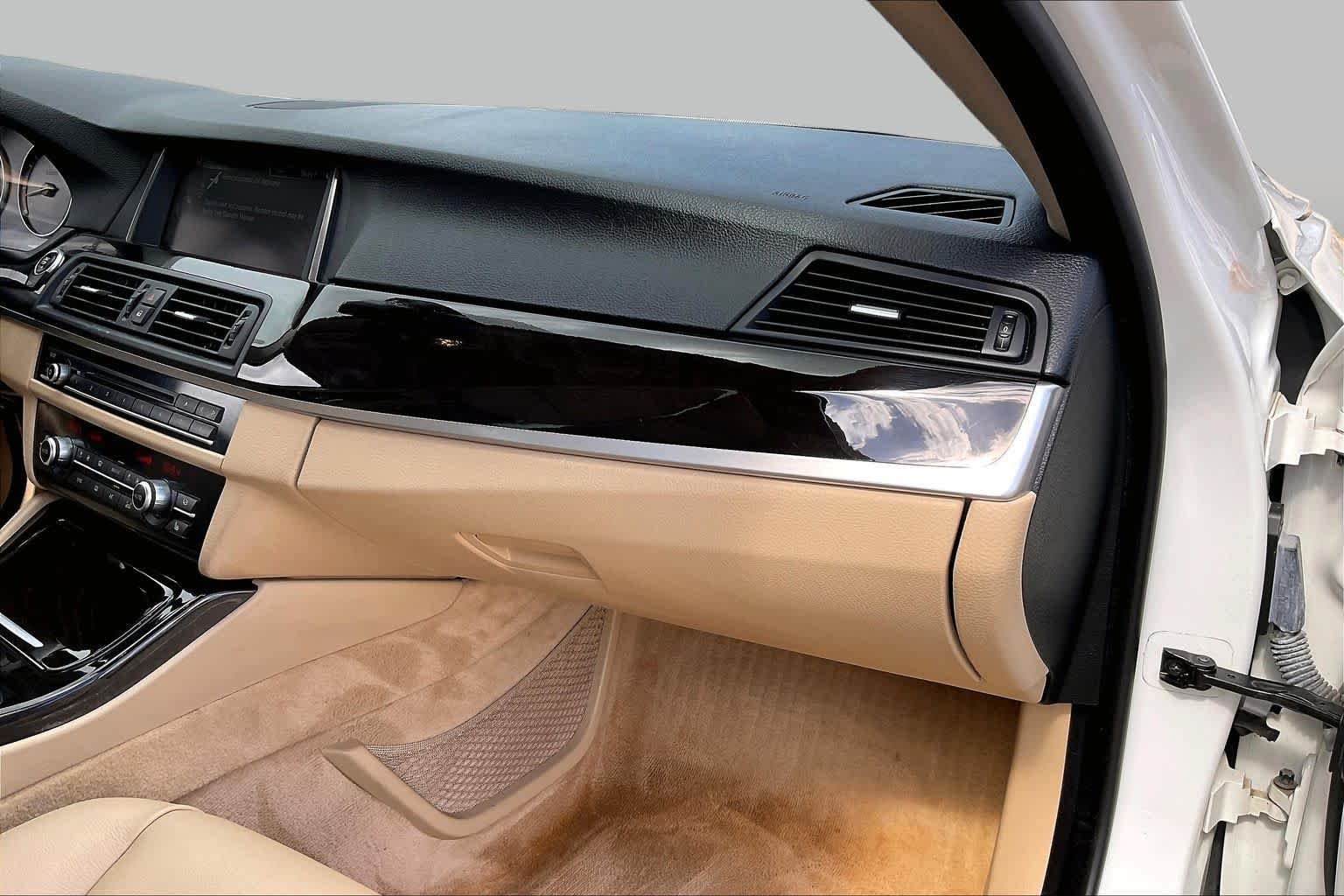 Used 2014 Alpine White BMW 535i image 16