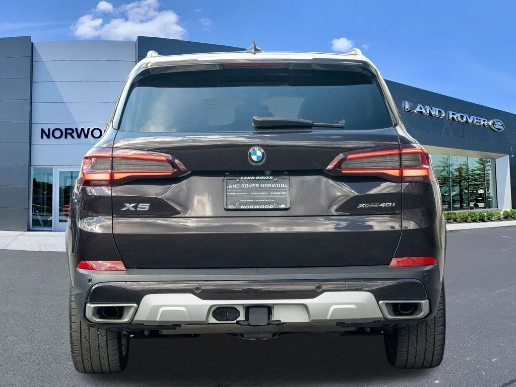 Used 2022 Brown BMW xDrive40i image 5