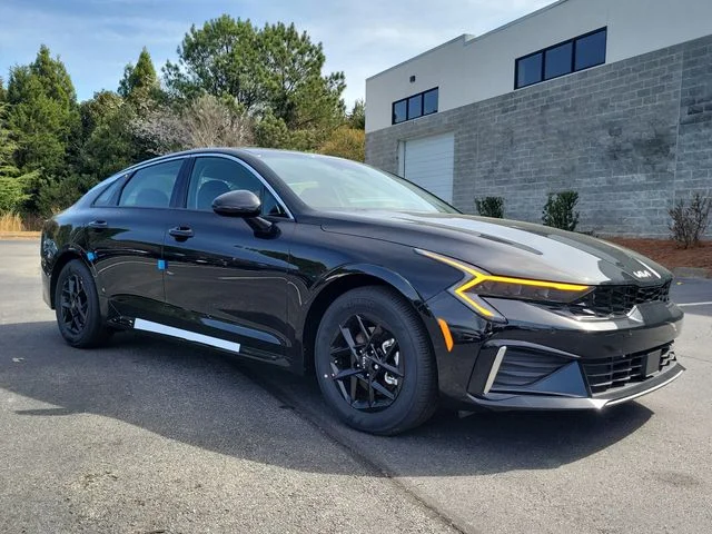 New 2026 Aurora Black Pearl Kia LXS FWD image 3
