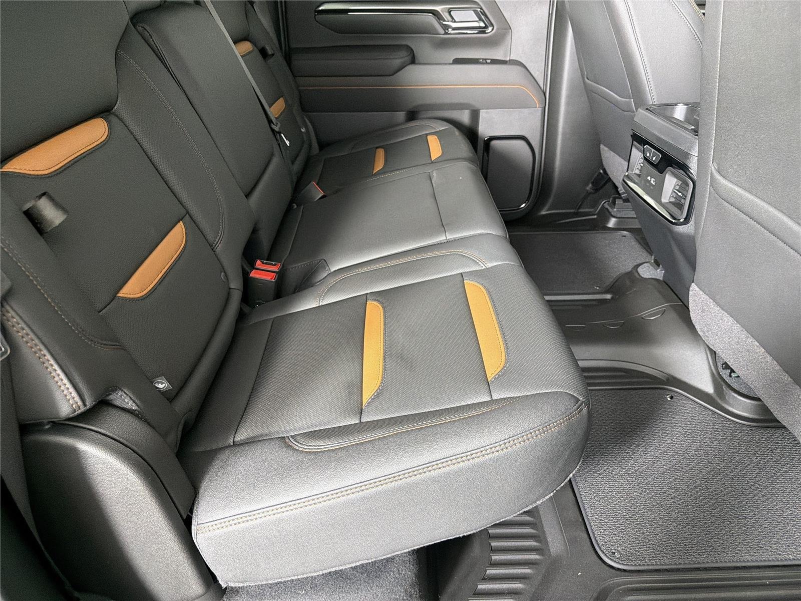 2026 GMC Sierra 2500HD AT4 - Photo 14