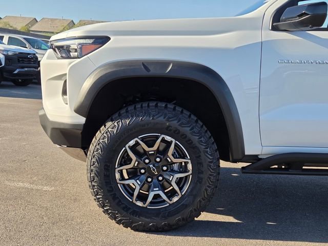 New 2026 Summit White Chevrolet ZR2 image 5