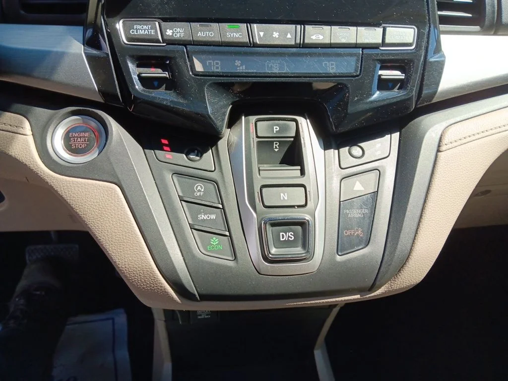 Used 2020 Platinum White Pearl Honda EX-L image 23