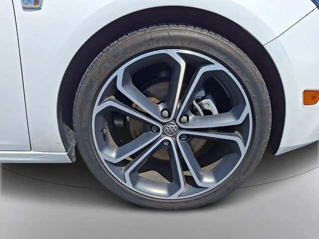 Used 2016 White Buick Premium image 8
