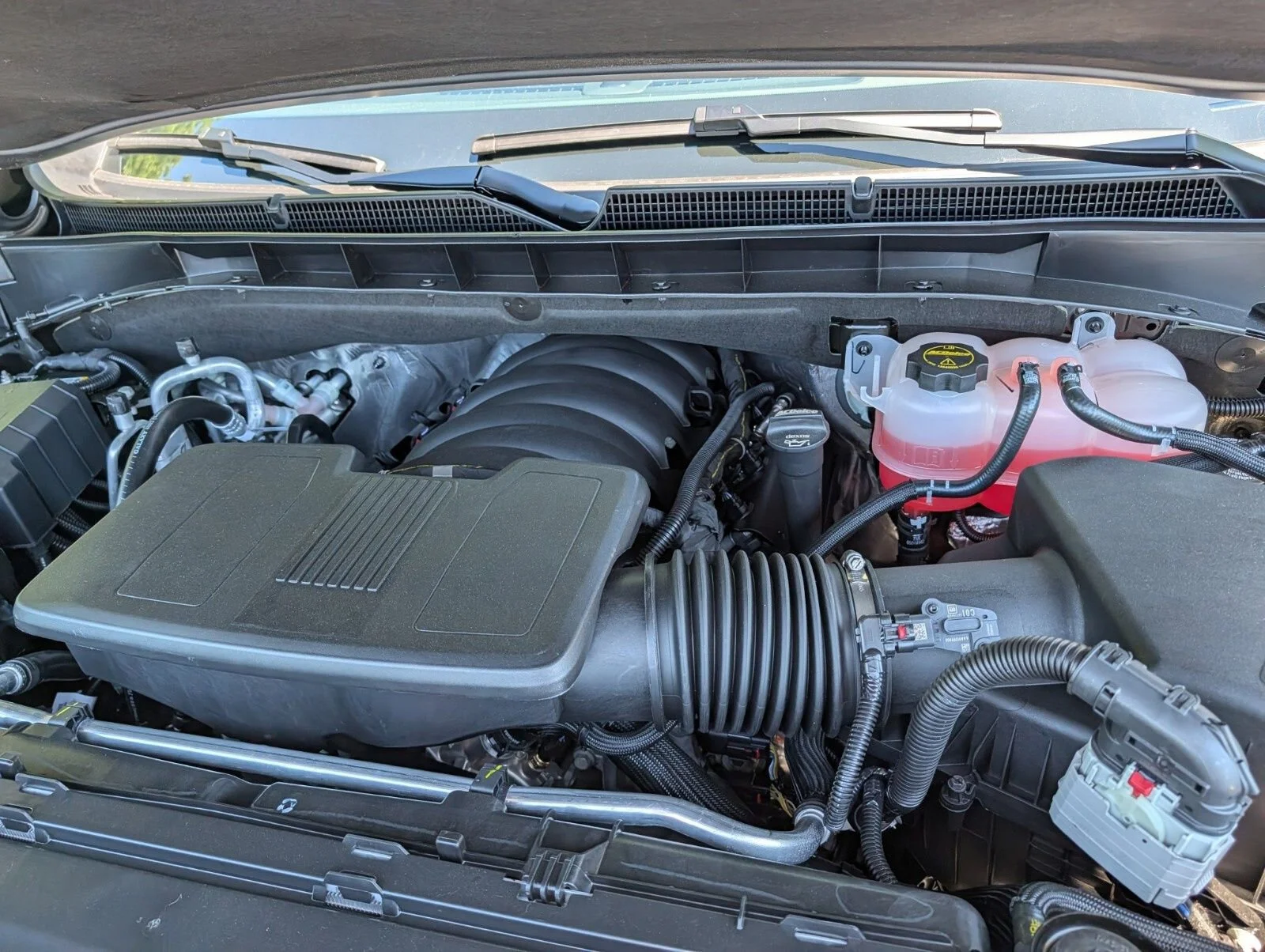 2026 GMC Yukon Denali - Photo 36
