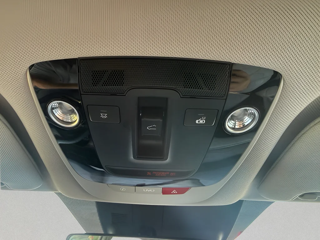 Used 2022 Gray Kia EX image 32