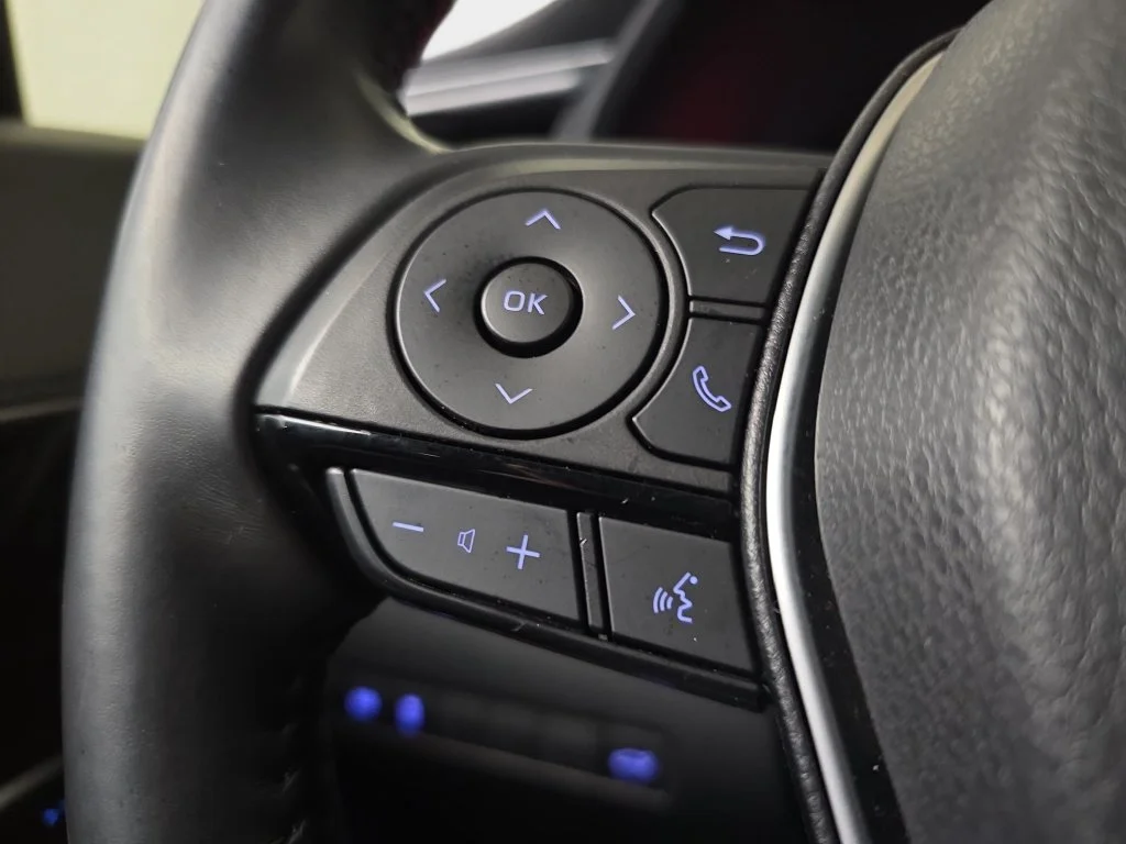 Used 2022 Red Toyota XLE image 19