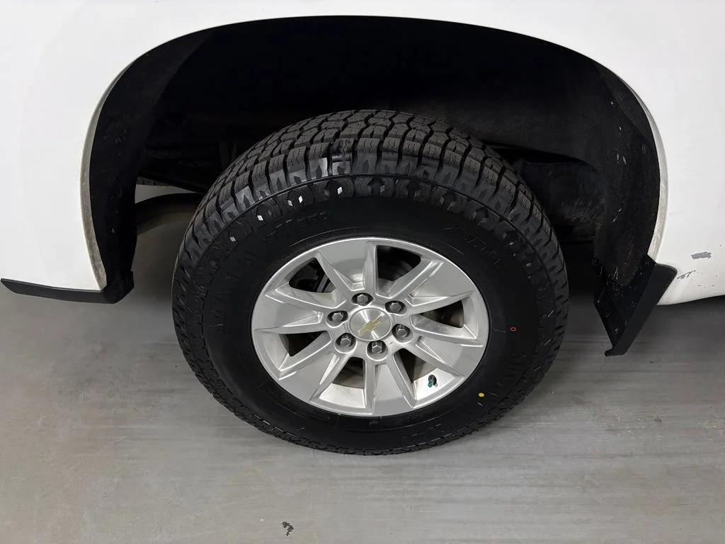 Certified Used 2022 SUMMIT WHITE Chevrolet LT image 13