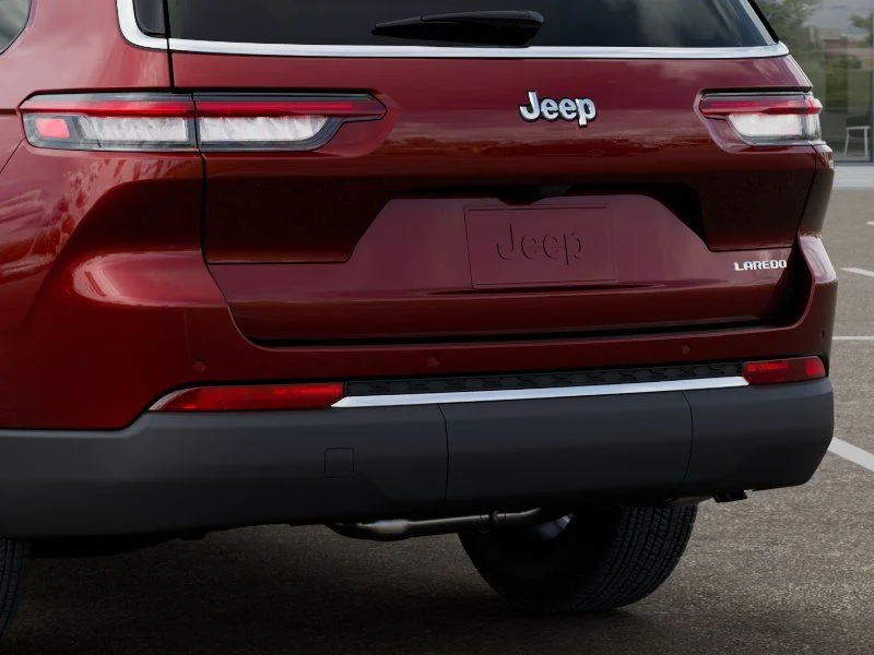 New 2026 Velvet Red Pearl-Coat Exterior Paint Jeep Laredo image 12