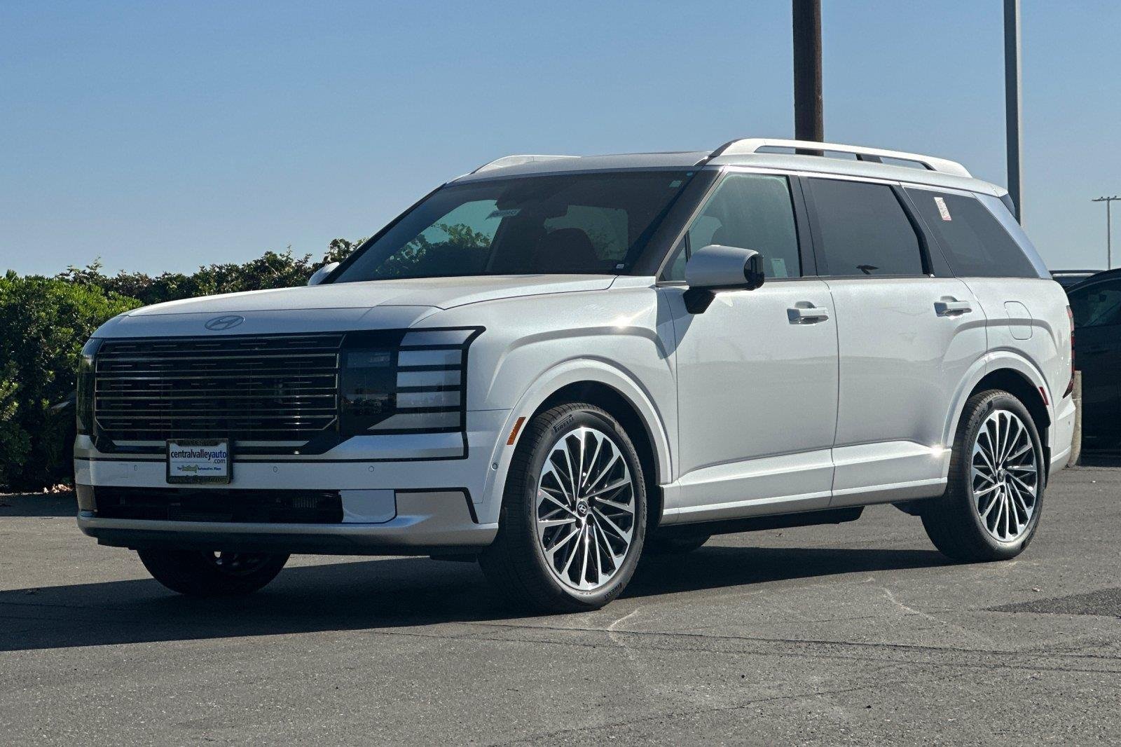 New 2027 Creamy White Pearl Hyundai Calligraphy image 7