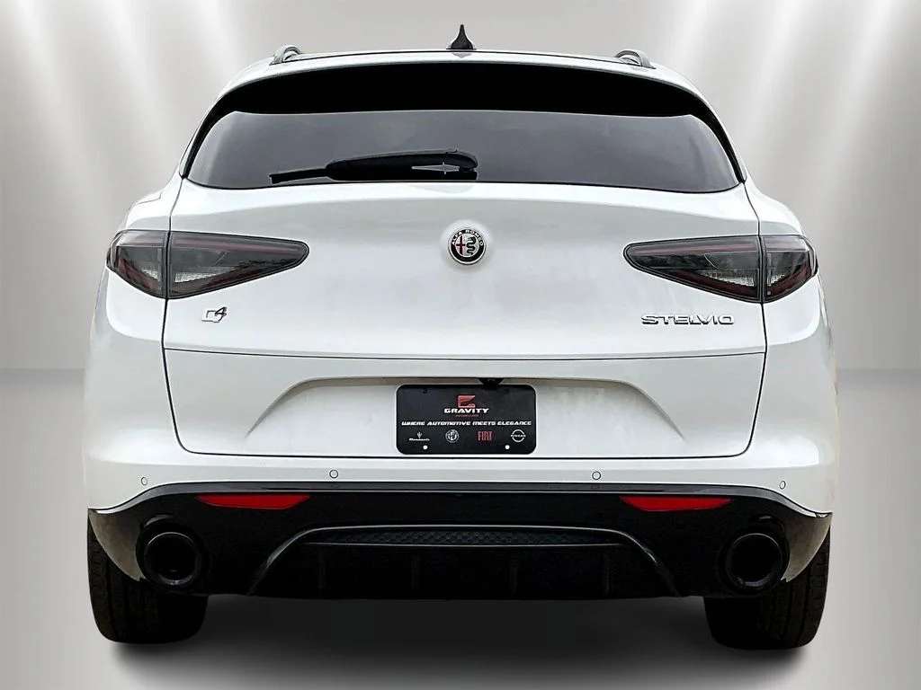 Used 2024 White Alfa Romeo Veloce image 5