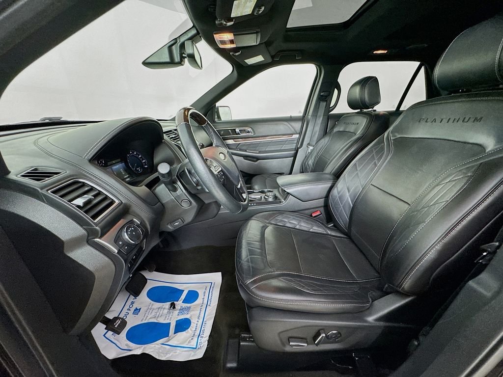 Used 2017 Shadow Black Ford Platinum image 26