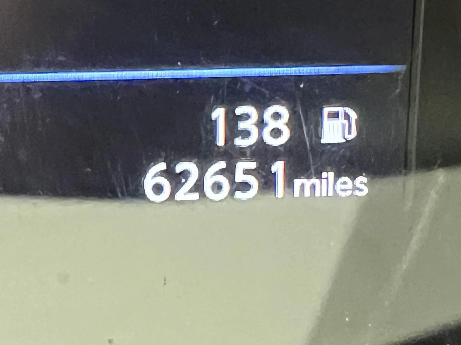 Used 2019 Gun Metallic Nissan SL image 18