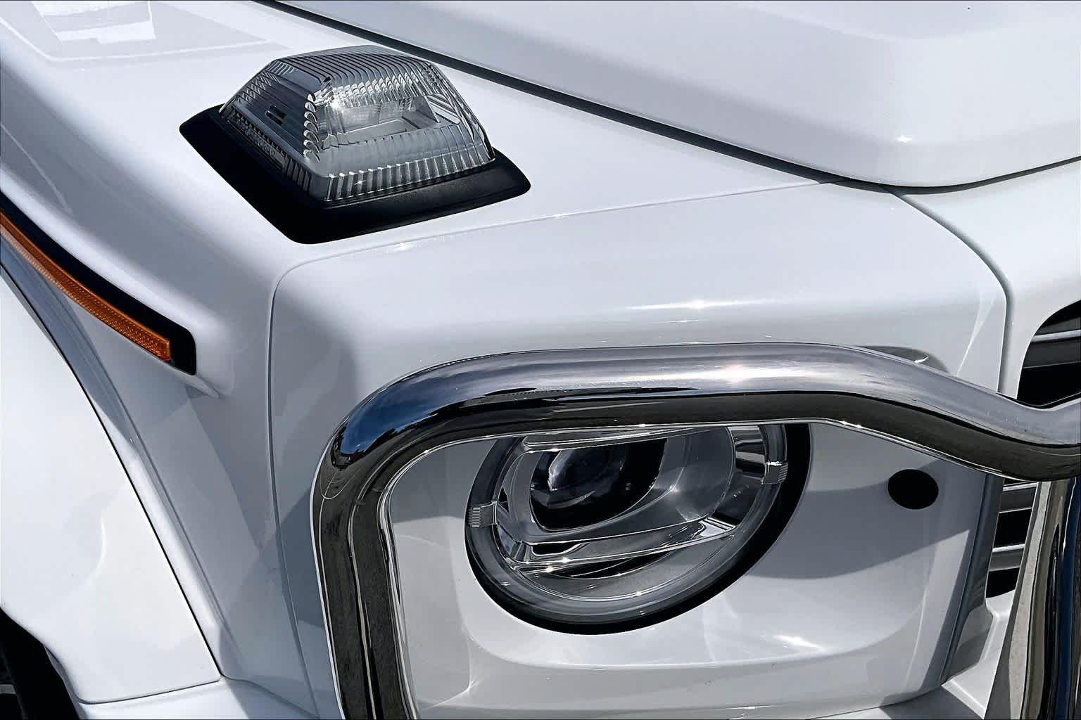 Used 2025 Polar White Mercedes-Benz G 550 image 28