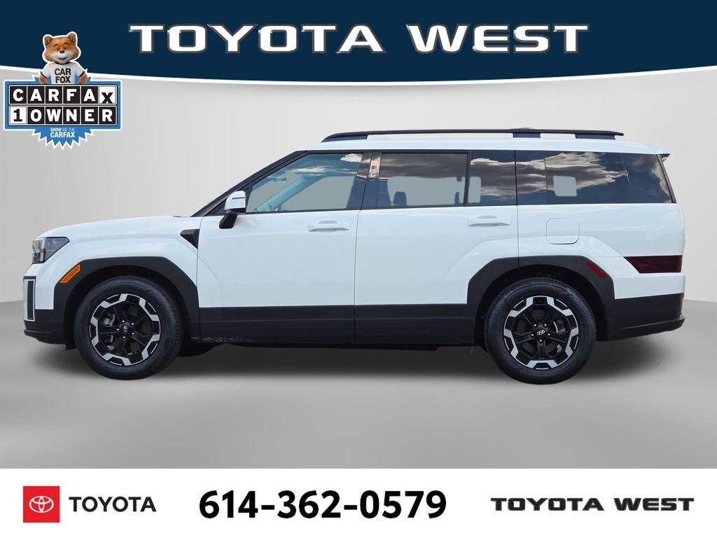 Used 2025 White Hyundai SEL image 10