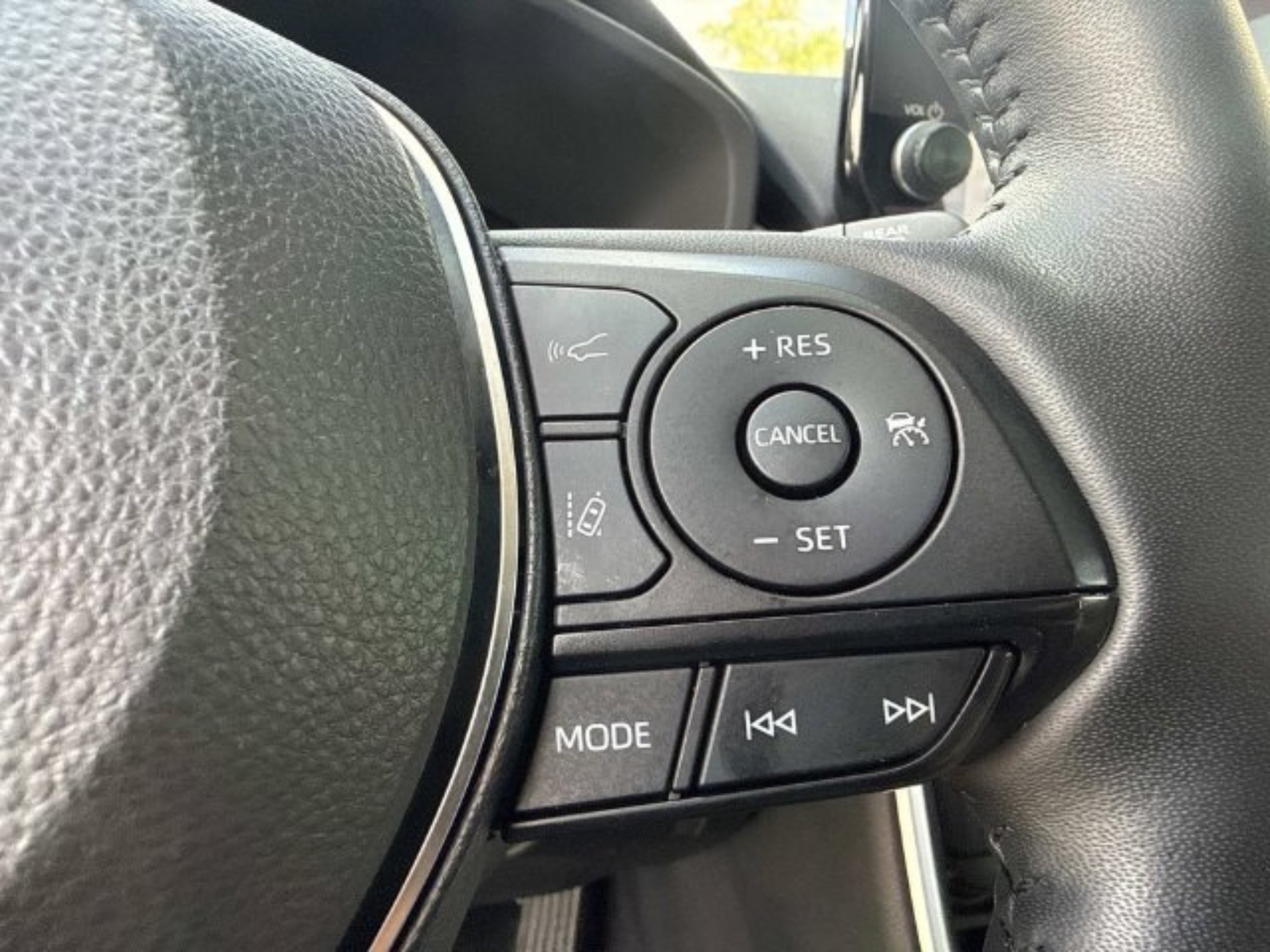 2024 Toyota RAV4 Limited - Photo 26