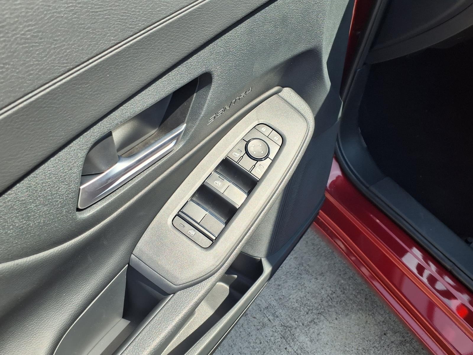 2027 Nissan Sentra photo 14 of 24