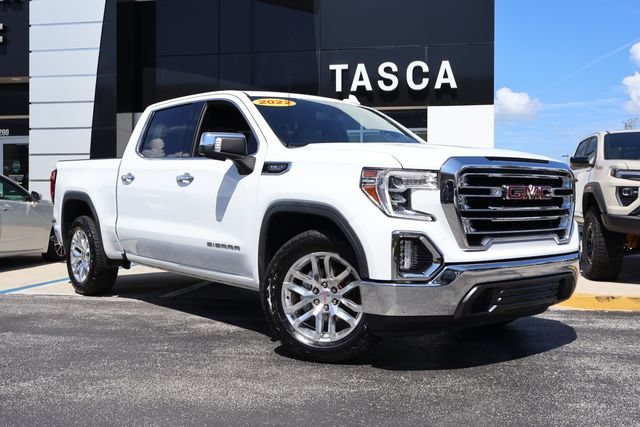 Used 2022 Summit White GMC SLT image 1
