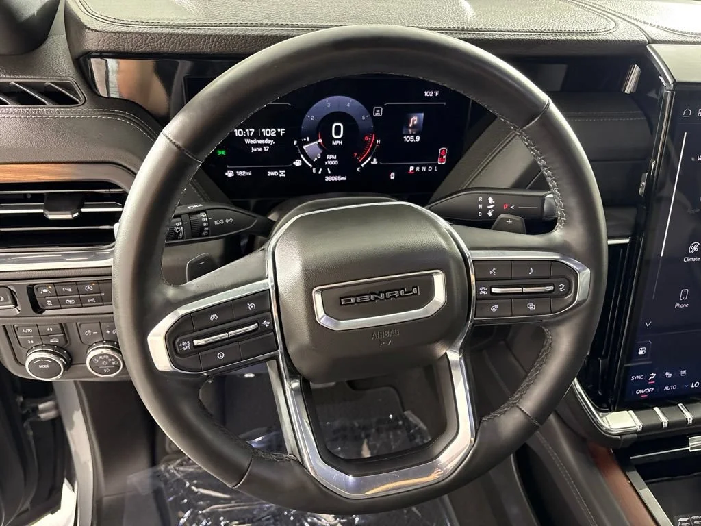 Used 2025 Sterling Metallic GMC Denali image 39