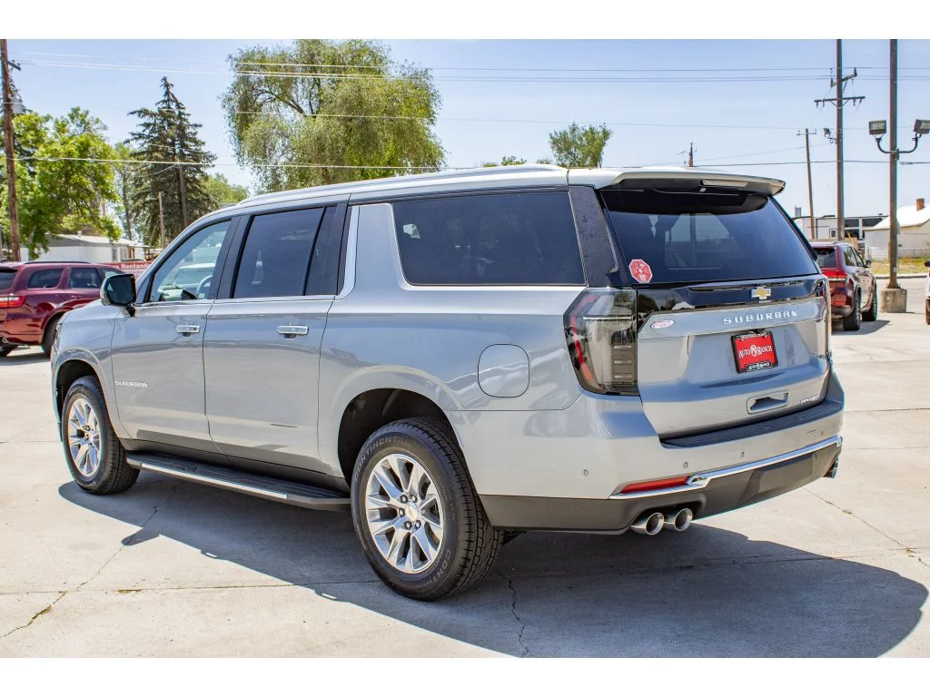 2026 Chevrolet Suburban Premier - Photo 6