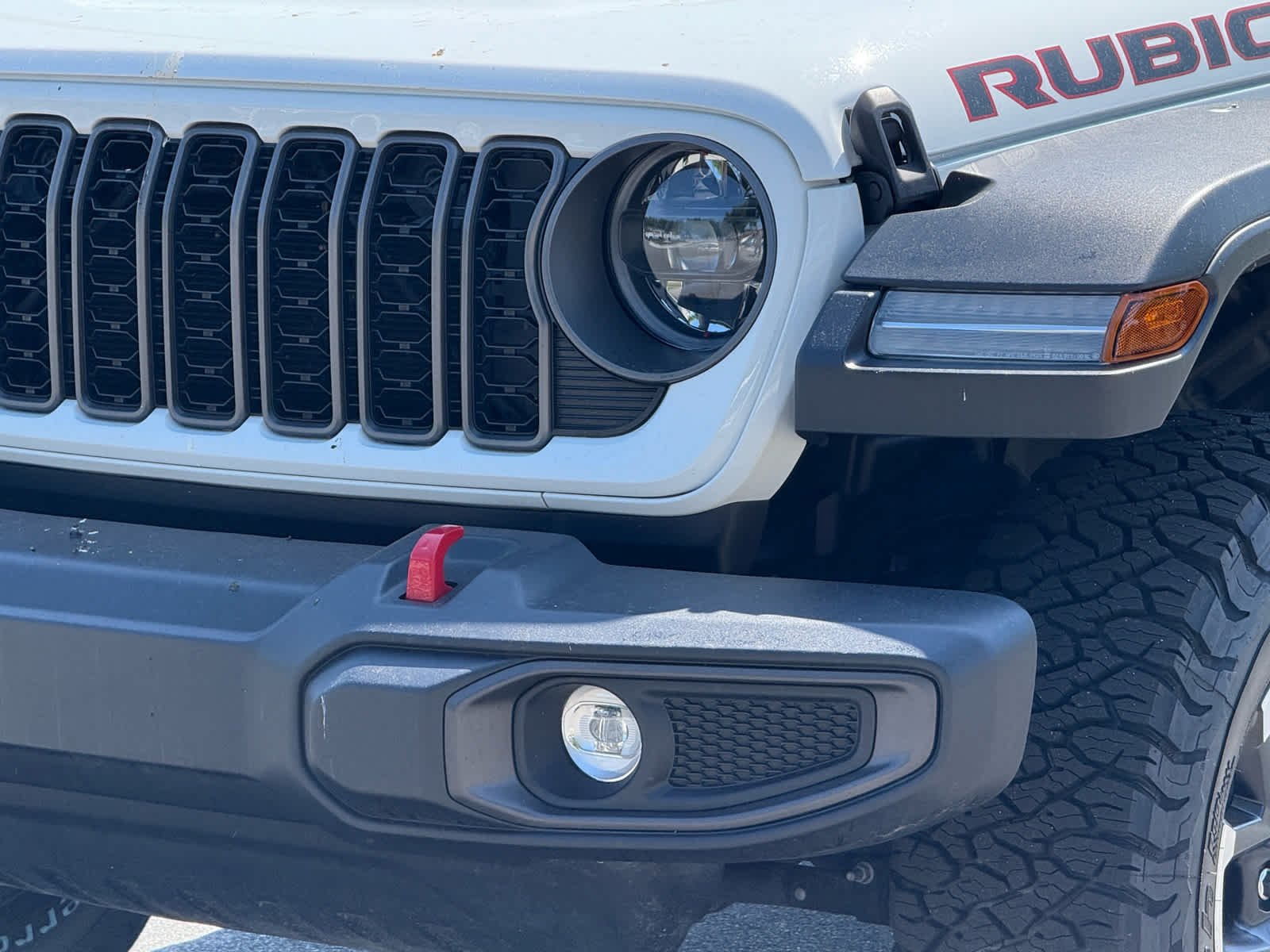 Certified Used 2025 Bright White Clearcoat Jeep Rubicon image 10