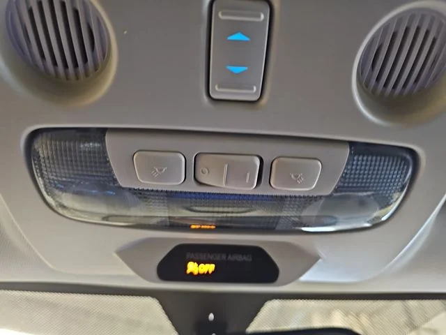 Used 2021 Gray Ford SE image 24