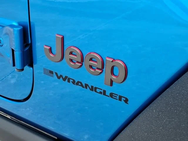 Used 2024  Jeep Rubicon image 27