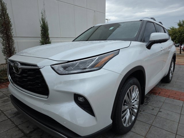 2026 Toyota Highlander Platinum