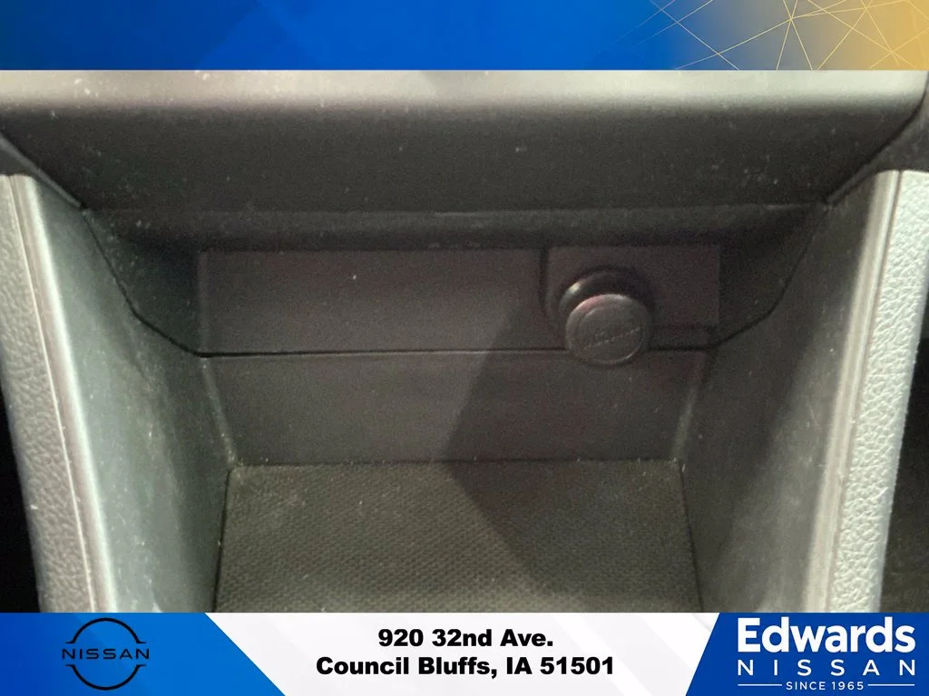 Used 2016 Red Subaru 2.0i image 22
