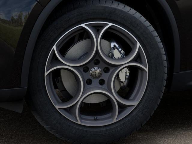 New 2025 Vulcano Black Metallic Exterior Paint Alfa Romeo  image 100