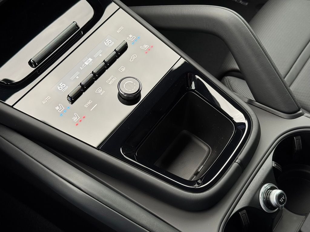 2026 Porsche Cayenne E-Hybrid - Photo 37