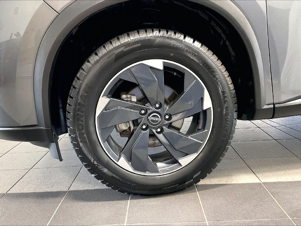 Used 2026 Gun Metallic Nissan SV image 7