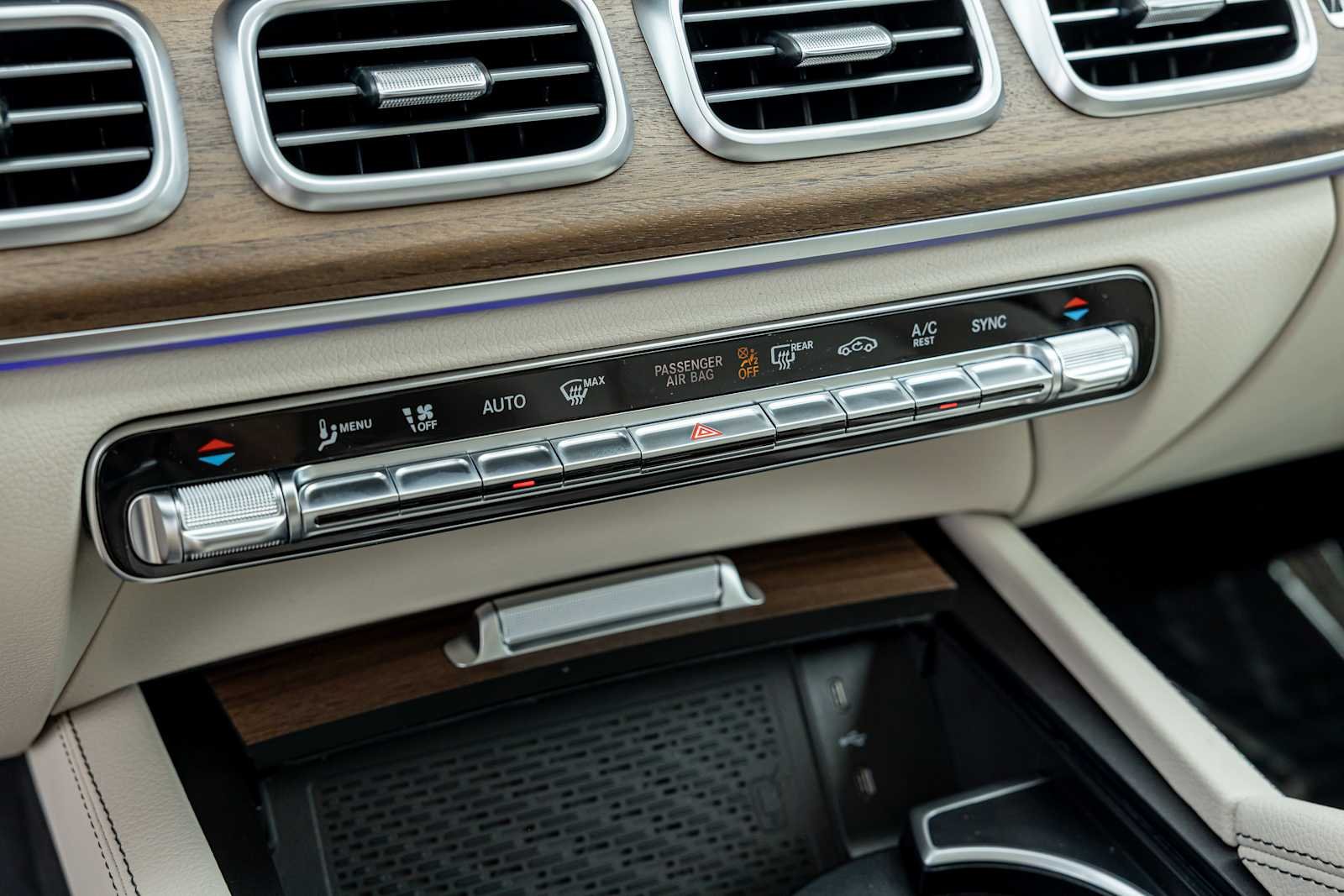 New 2026 Polar White Mercedes-Benz GLE 450 image 17