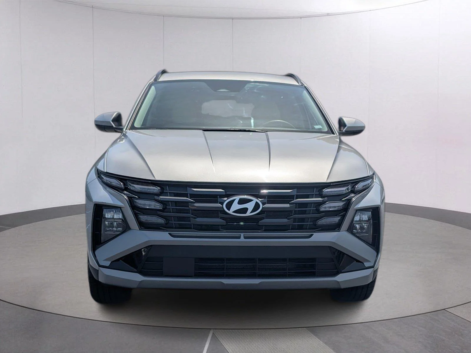 Used 2025 Shimmering Silver Hyundai SEL image 8
