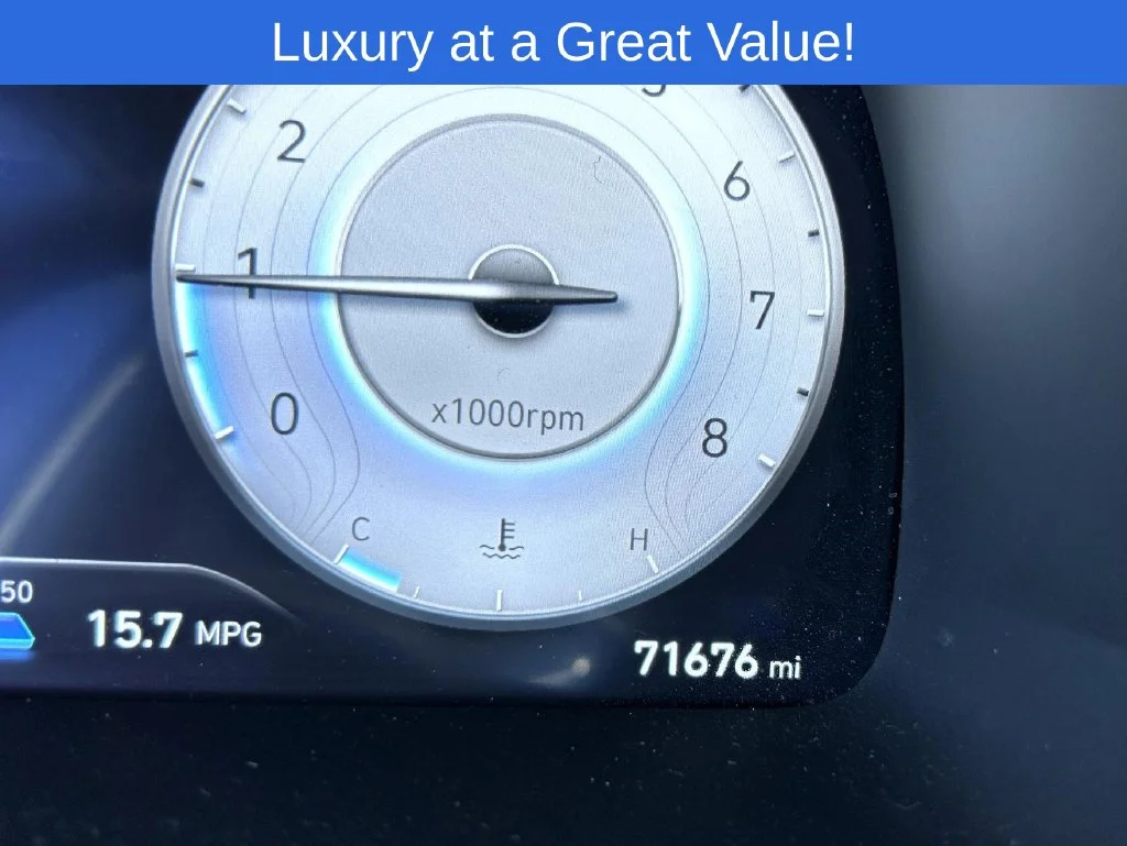 Used 2023 Silver Hyundai Calligraphy image 14