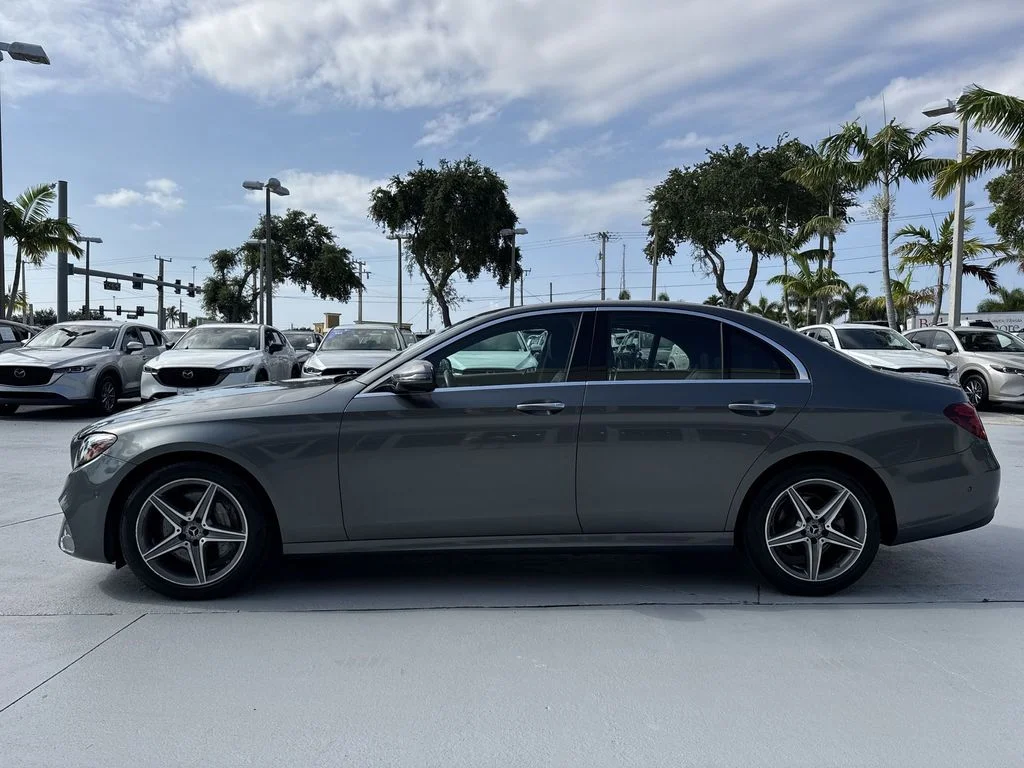 Used 2018 Selenite Gray Metallic Mercedes-Benz E 300 4MATIC® image 27