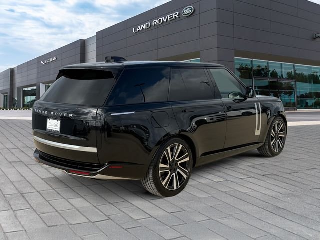 New 2026 Santorini Black Land Rover Autobiography image 5