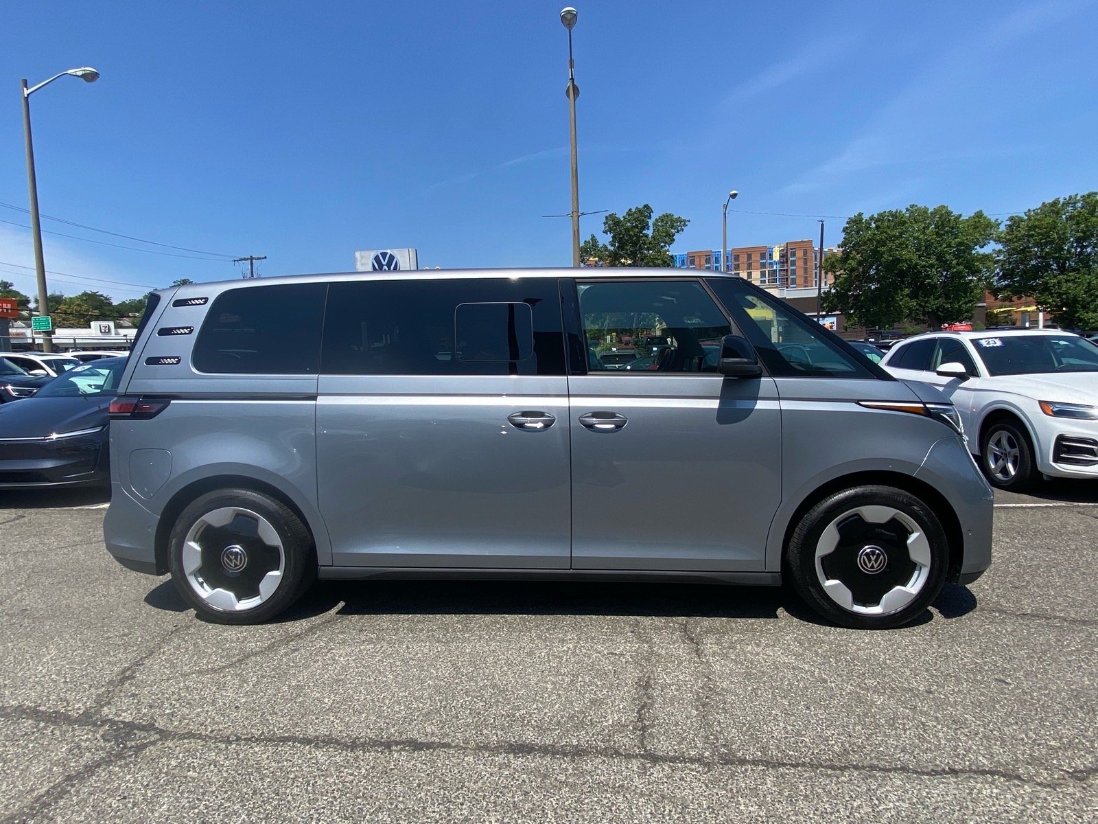 Certified 2025 Volkswagen ID. Buzz PRO S with VIN WVGAWVEB0SH025670 for sale in Alexandria, VA