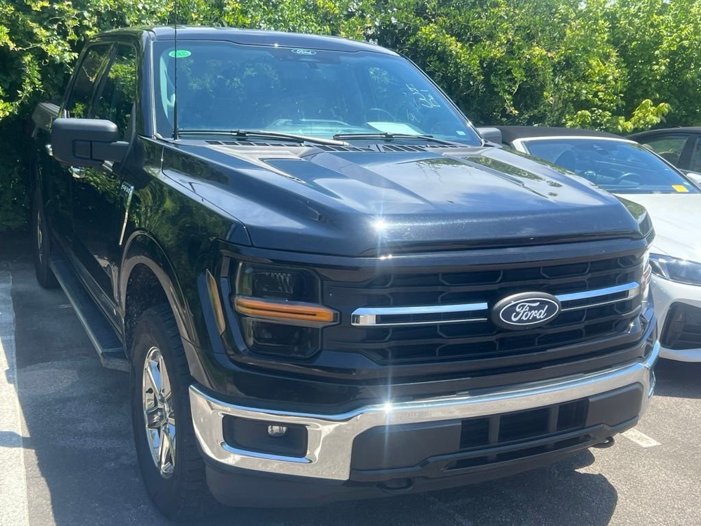 Used 2024 Black Ford XLT image 2
