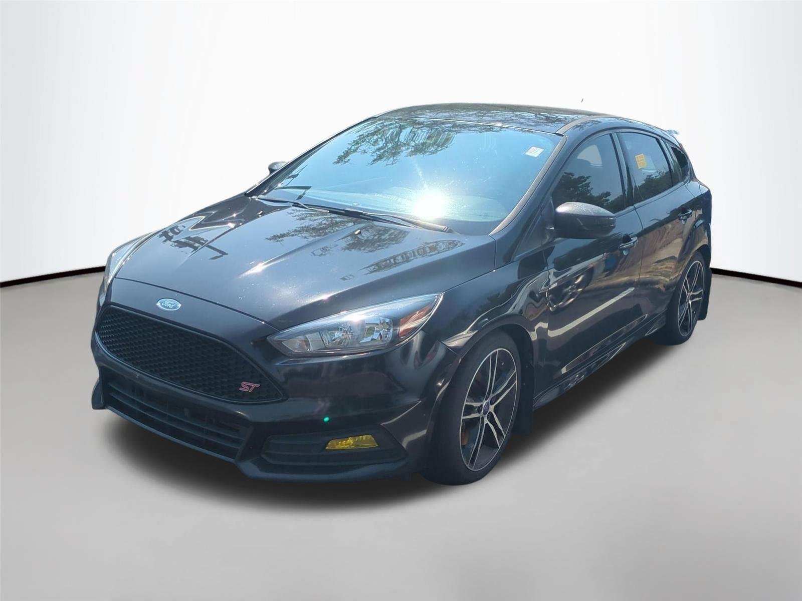 Used 2017 Oxford White Ford ST image 1