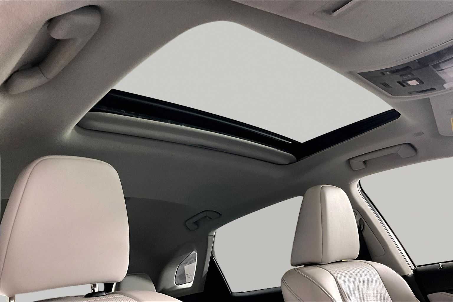 Used 2021 Nightfall Mica Lexus  image 13