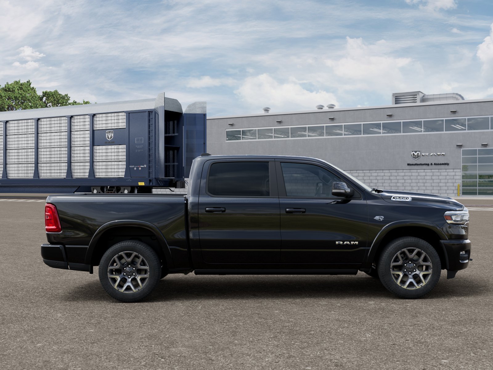 New 2026 Diamond Black Crystal Pearl-Coat Exterior Paint RAM Laramie image 12