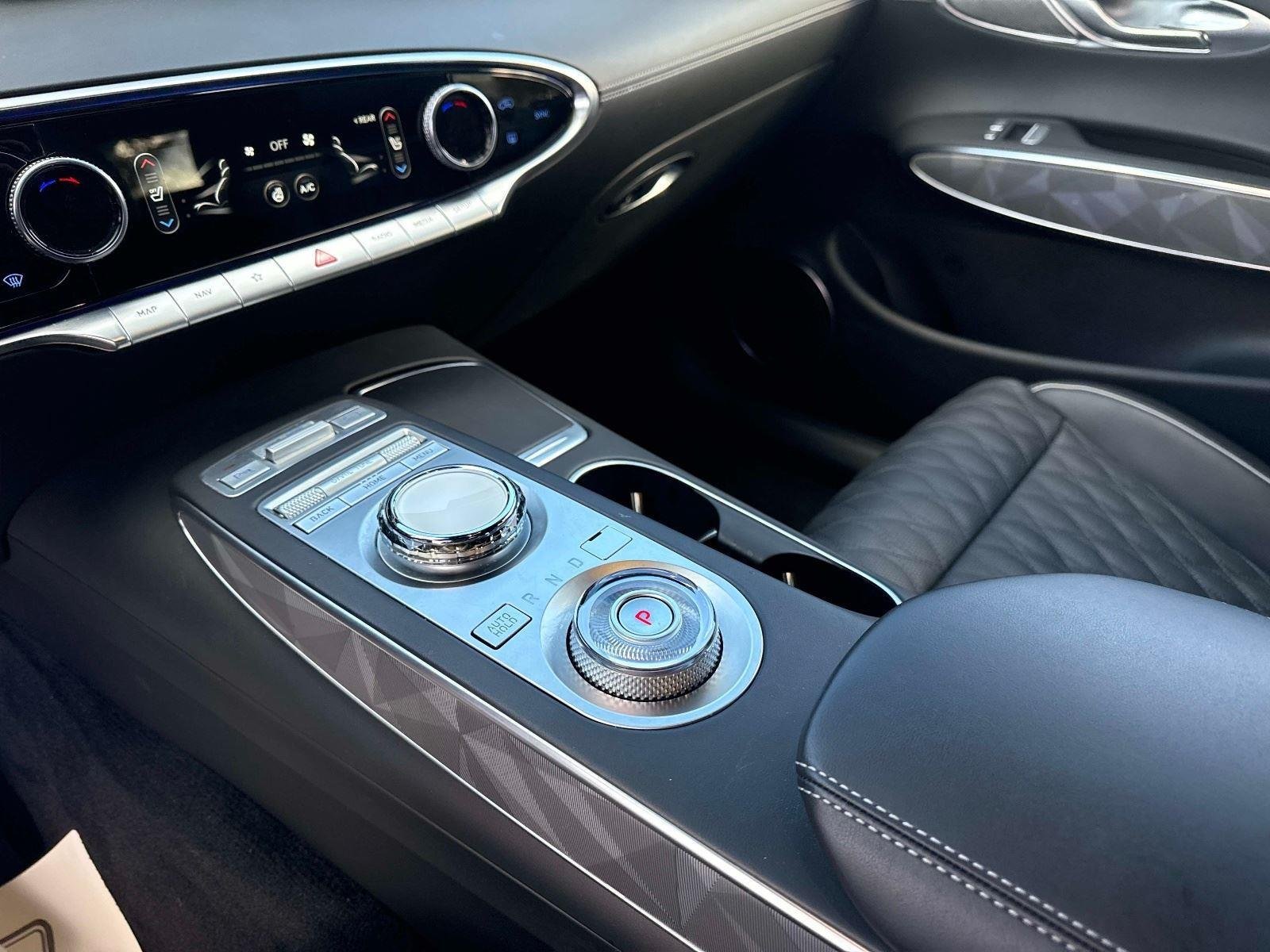 2025 GENESIS GV70 Sport - Photo 25