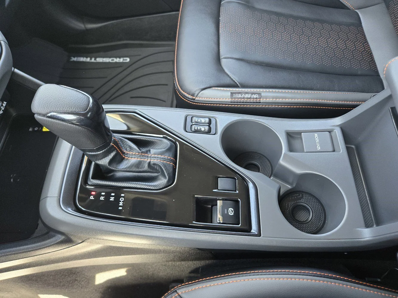 Used 2025 Ice Silver Metallic Subaru Limited image 12